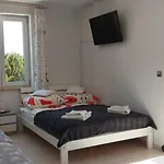 Nautilus Pearl Homestay Chlopy